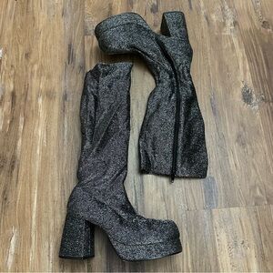VTG 90s Silver Glitter Shimmer Platform Chunky Rounded Square Toe Knee High Boot